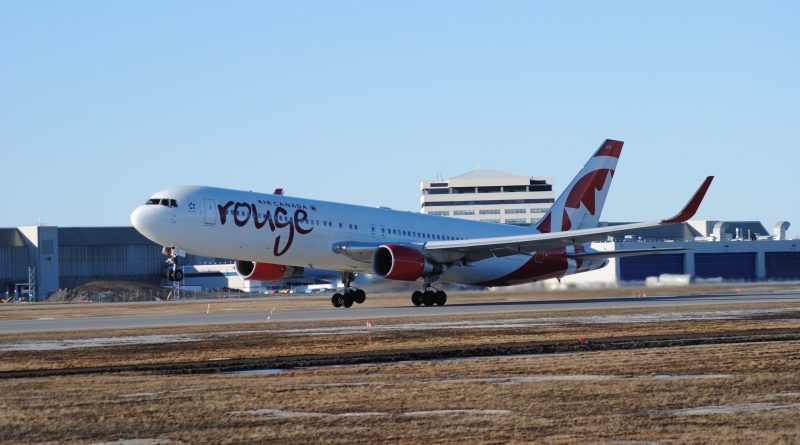 B767-200 d'Air Canada Rouge