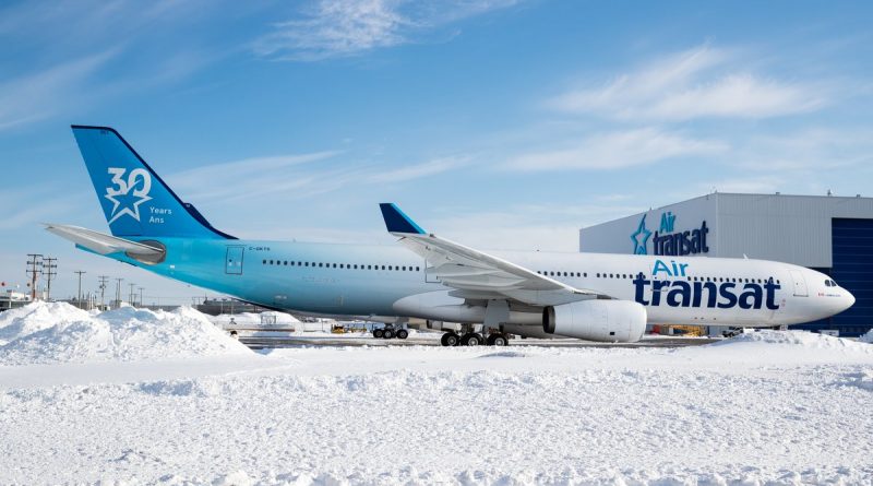 A330-300 d'Air Transat arborant le livrée 30e anniversaire