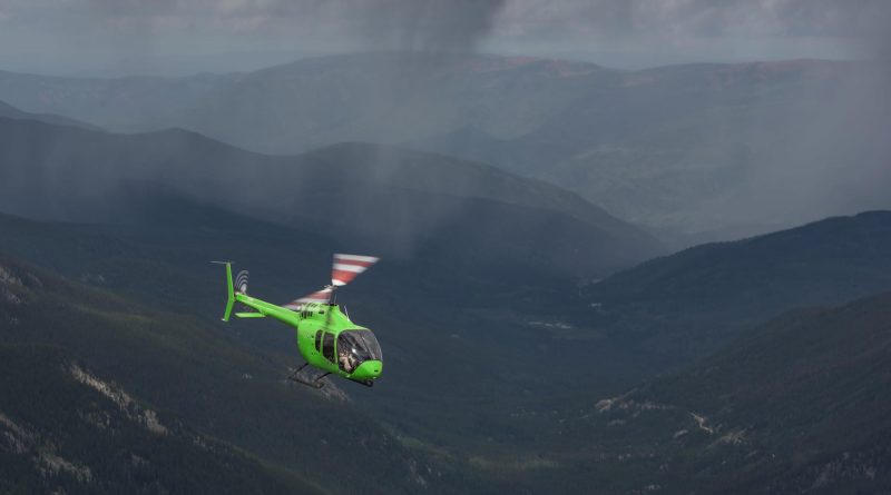 Bell 505 au dessus des montagnes du Colorado