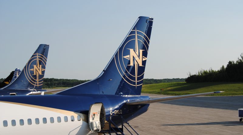 Vue du logo de Nolinor sur un B737-200