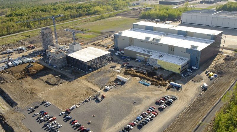 Construction de l'usine Pratt & Whitney de Mirabel