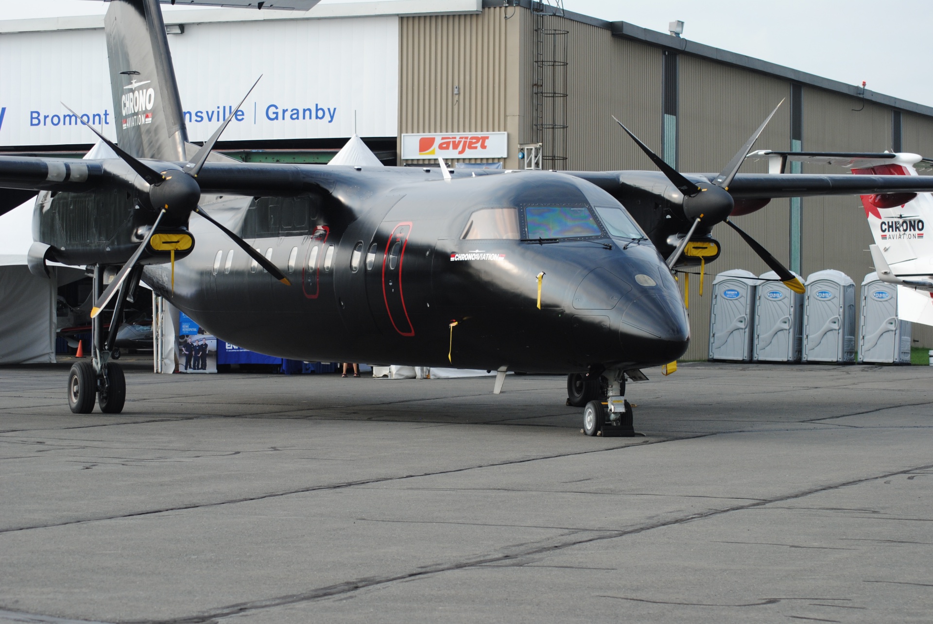 Dash8 de Chrono Aviation