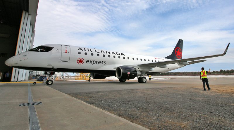 Air Canada Express E-175