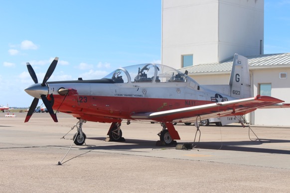 L'avion T-6B Texan