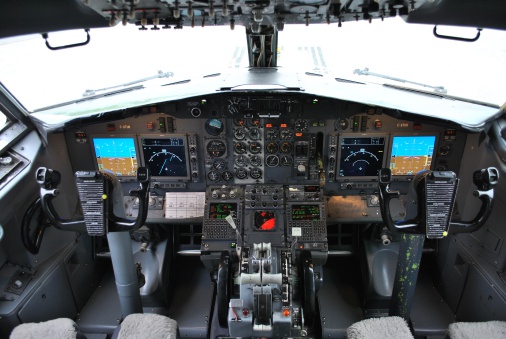 Nolinor B737-299 cockpit