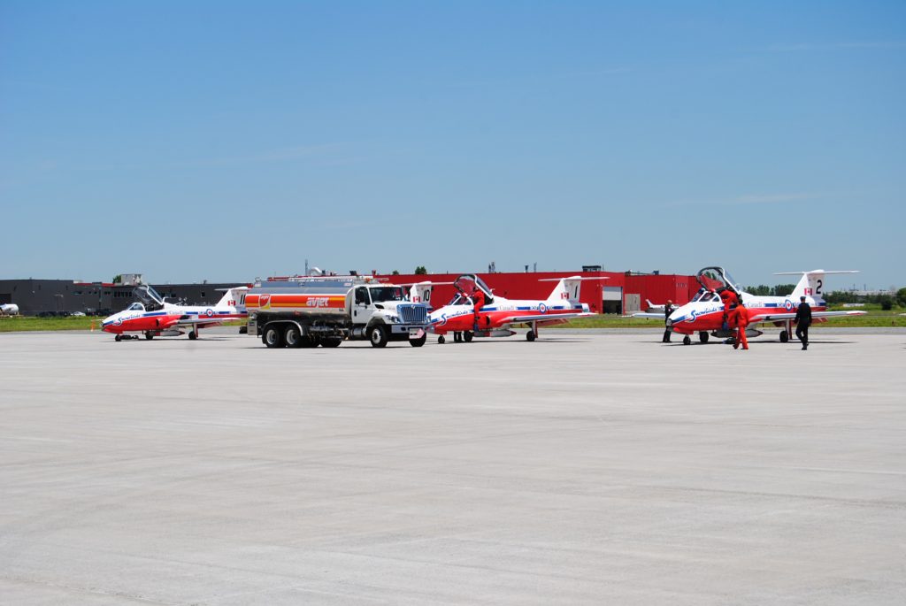 Ravitaillement des Snowbirds