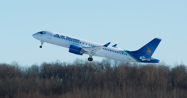 Premier A220 d'Air-Tanzania-