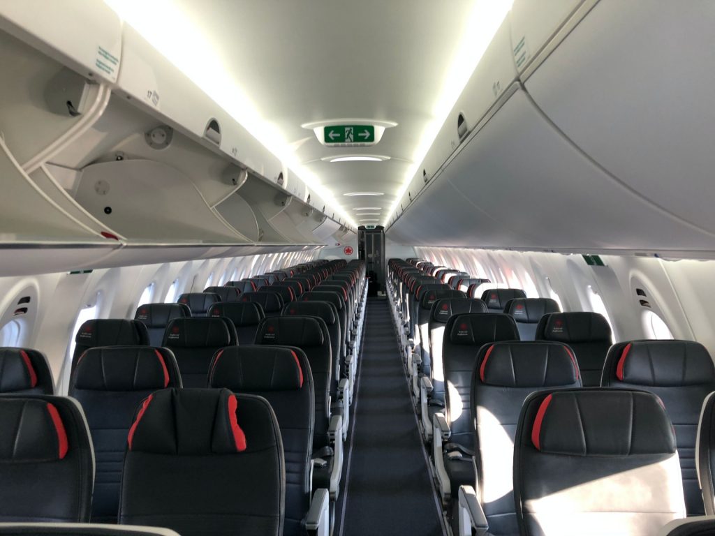 A220-300 d'Air Canada cabine en classe économique