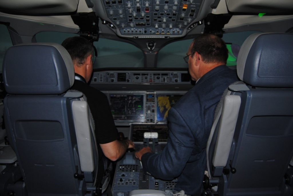 Intérieur du simulateur A220