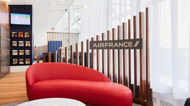 Air France salon a Montréal-Trudeau- Canapé