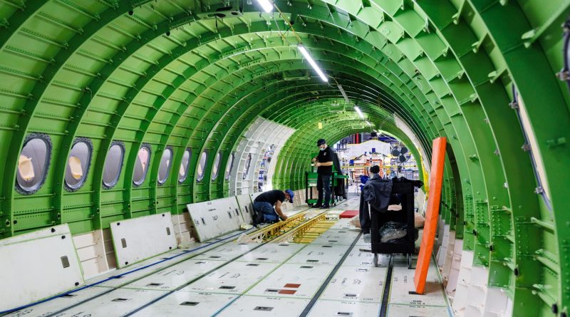 Airbus, pré-Fal A220 intégration des systèmes fuselage central